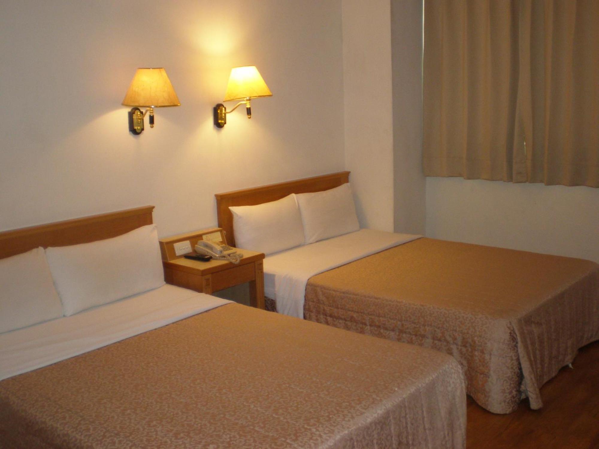 Riverside Hotel Kaohsiung Room photo