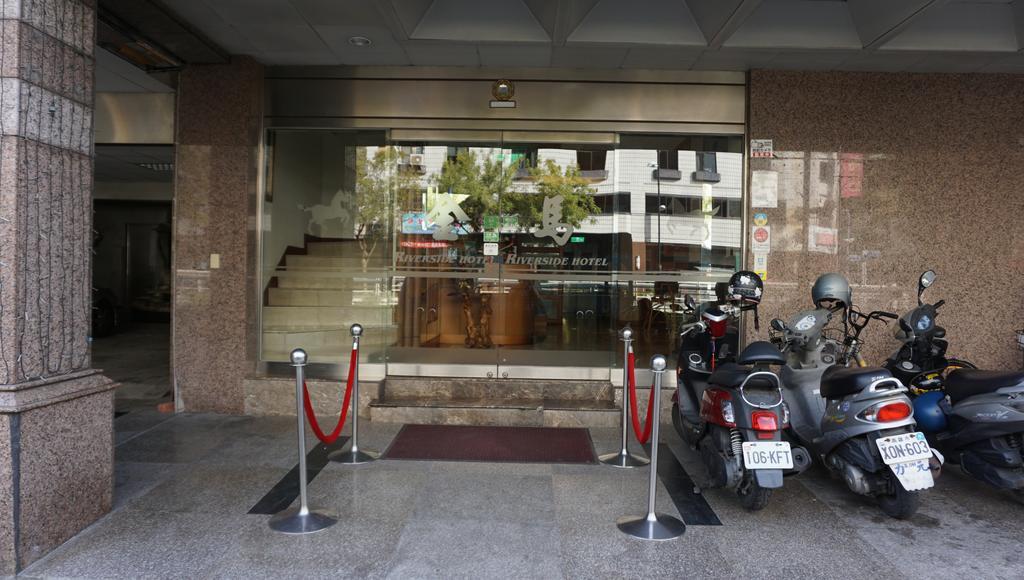 Riverside Hotel Kaohsiung Exterior photo